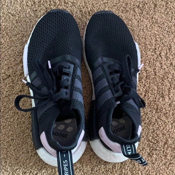 adidas nmd black boost